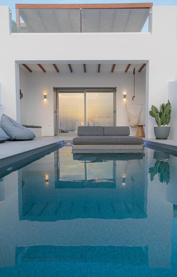 Seanfinity Beachfront Suites Mikri Vigla Eksteriør bilde