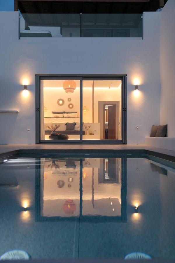 Seanfinity Beachfront Suites Mikri Vigla Eksteriør bilde