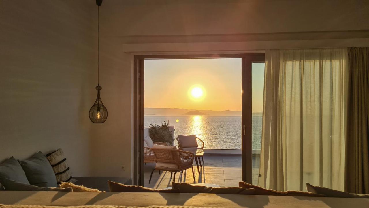 Seanfinity Beachfront Suites Mikri Vigla Eksteriør bilde