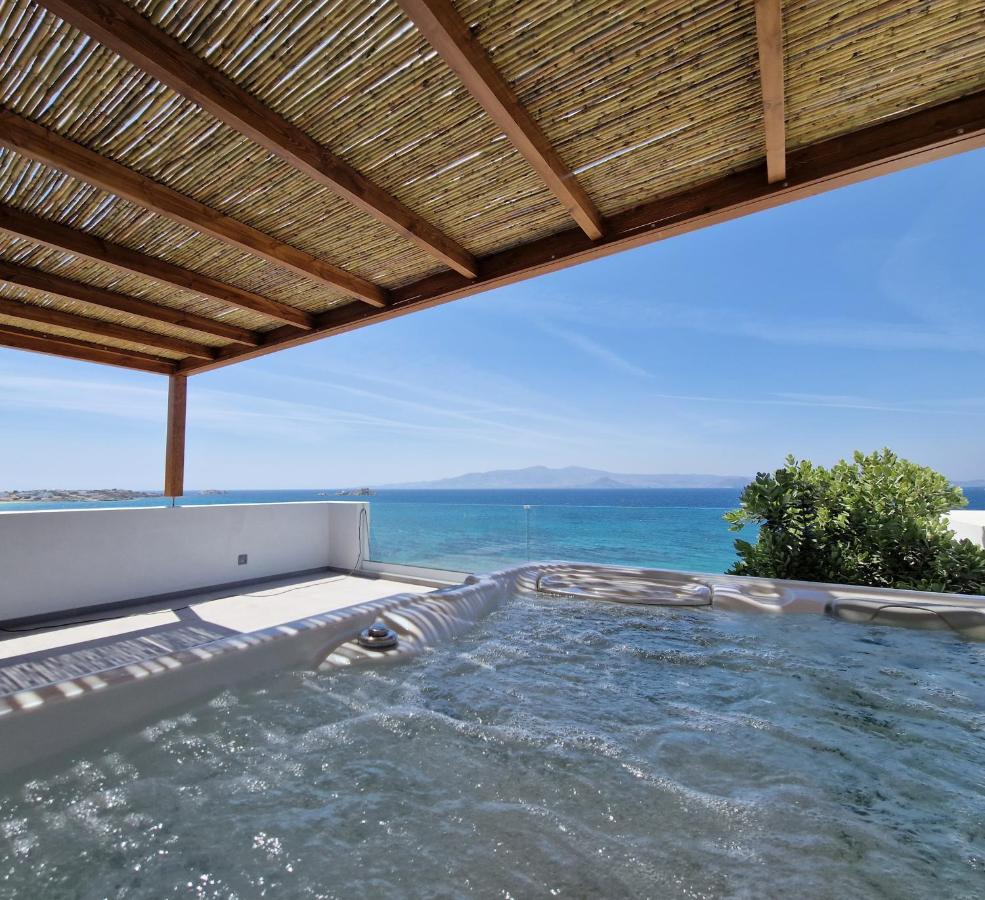 Seanfinity Beachfront Suites Mikri Vigla Eksteriør bilde