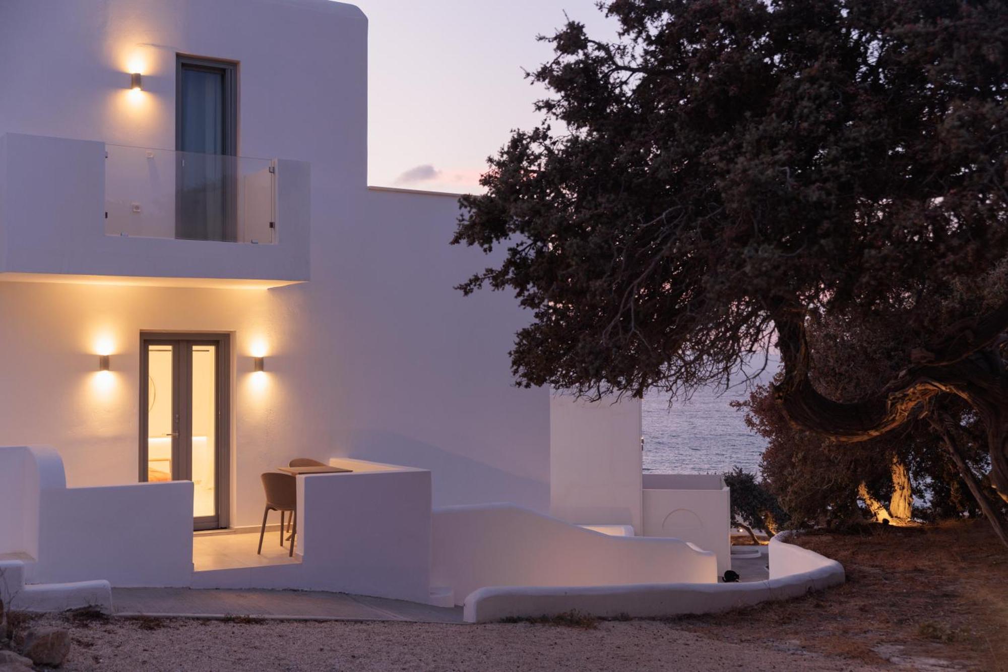 Seanfinity Beachfront Suites Mikri Vigla Eksteriør bilde