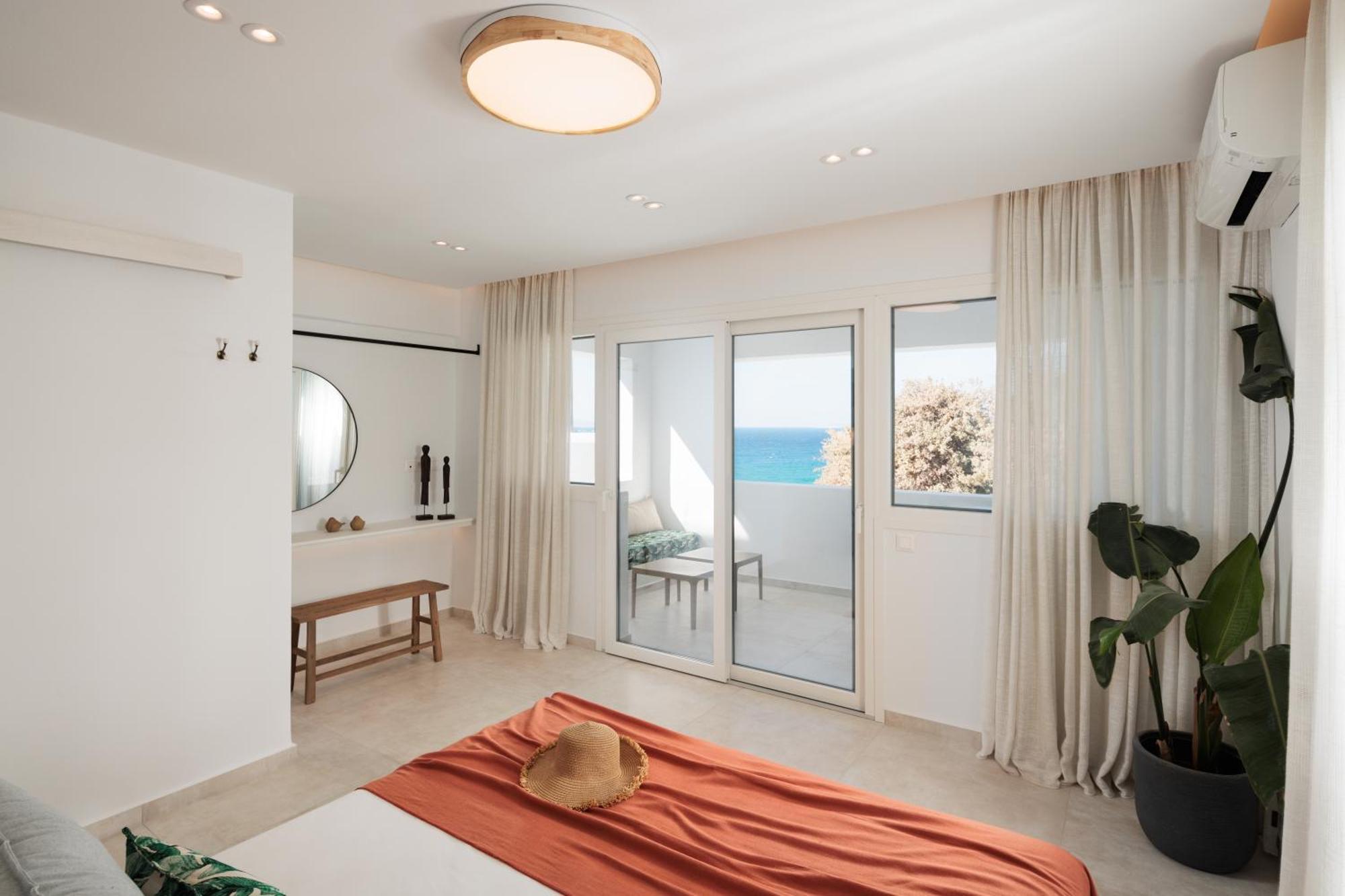 Seanfinity Beachfront Suites Mikri Vigla Rom bilde