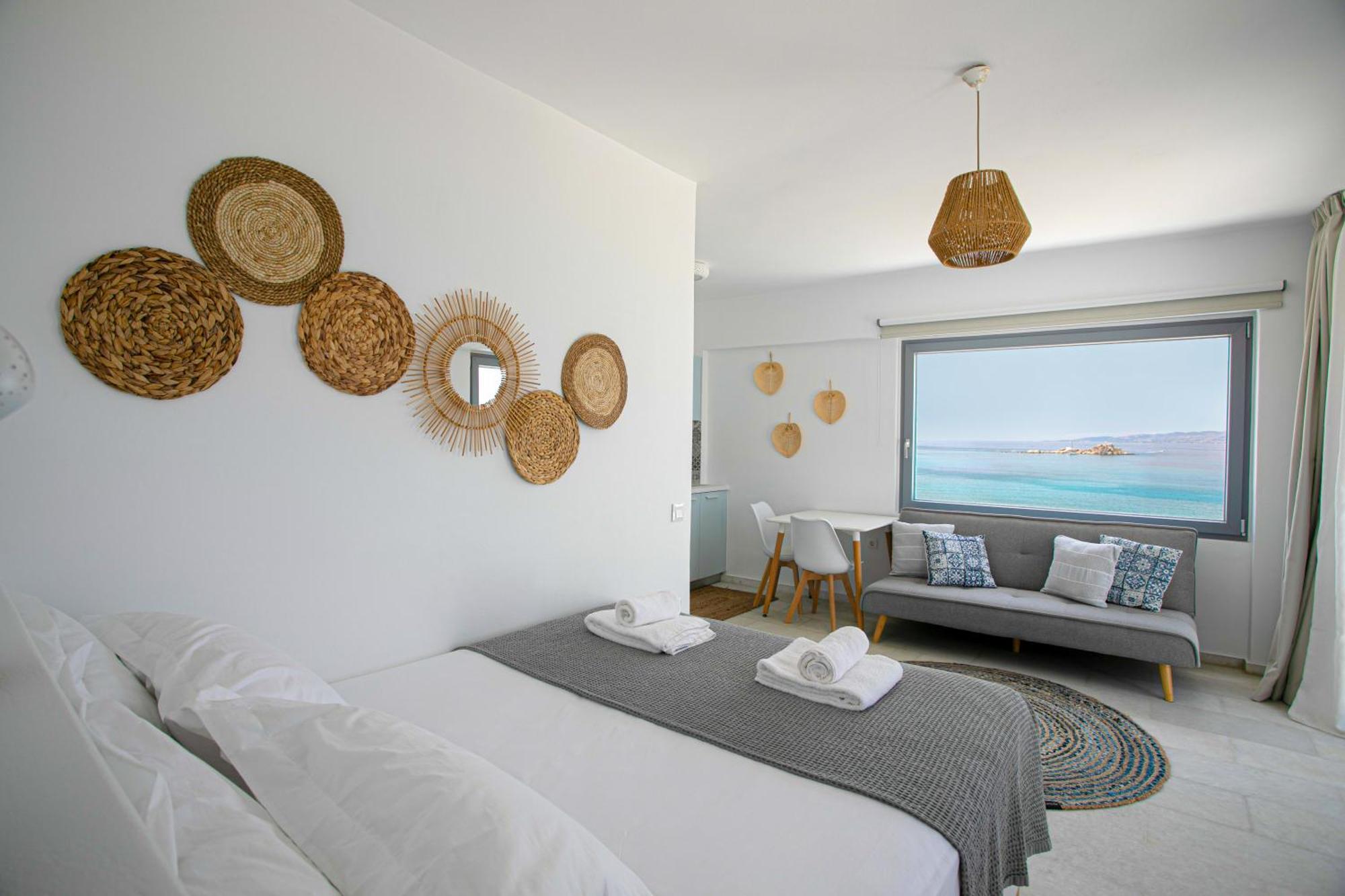 Seanfinity Beachfront Suites Mikri Vigla Eksteriør bilde